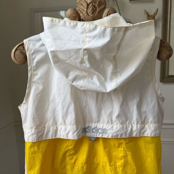 Vintage Adidas 90s Sleeveless Windbreaker Hooded Vest Yellow White M - Picture 9 of 11